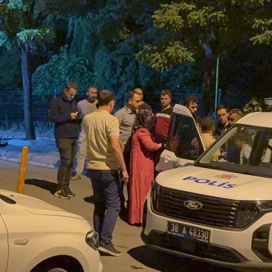 Kayseri'de 12 Yaşındaki Üvey Oğlunun Bıçaklı Saldırısında Baba Hayatını Kaybetti