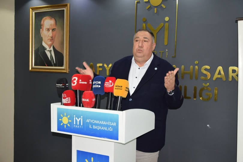 İYİ Parti'den Asgari Ücret ve İşsizlik Açıklaması: "O Masa İşçinin Masası Değil"