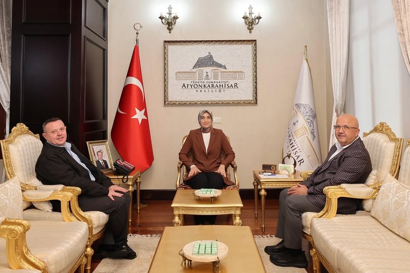 Afyonkarahisar Valisi Yiğitbaşı, İl Genel Meclisi Eski Başkanı ve İş İnsanını Kabul Etti