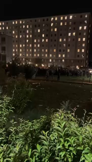 Edirne'de Trakya Üniversitesi KYK Yurdunda 2400 Öğrenci Sıcak Su Protestosu Düzenliyor