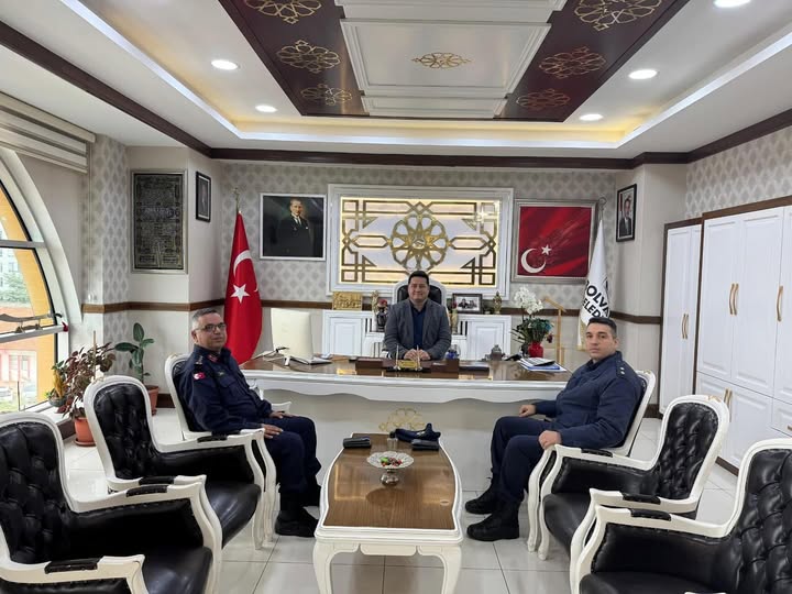 Bolvadin Belediye Başkanı Derviş Aynacı, Jandarma Komutanlarını Ağırladı