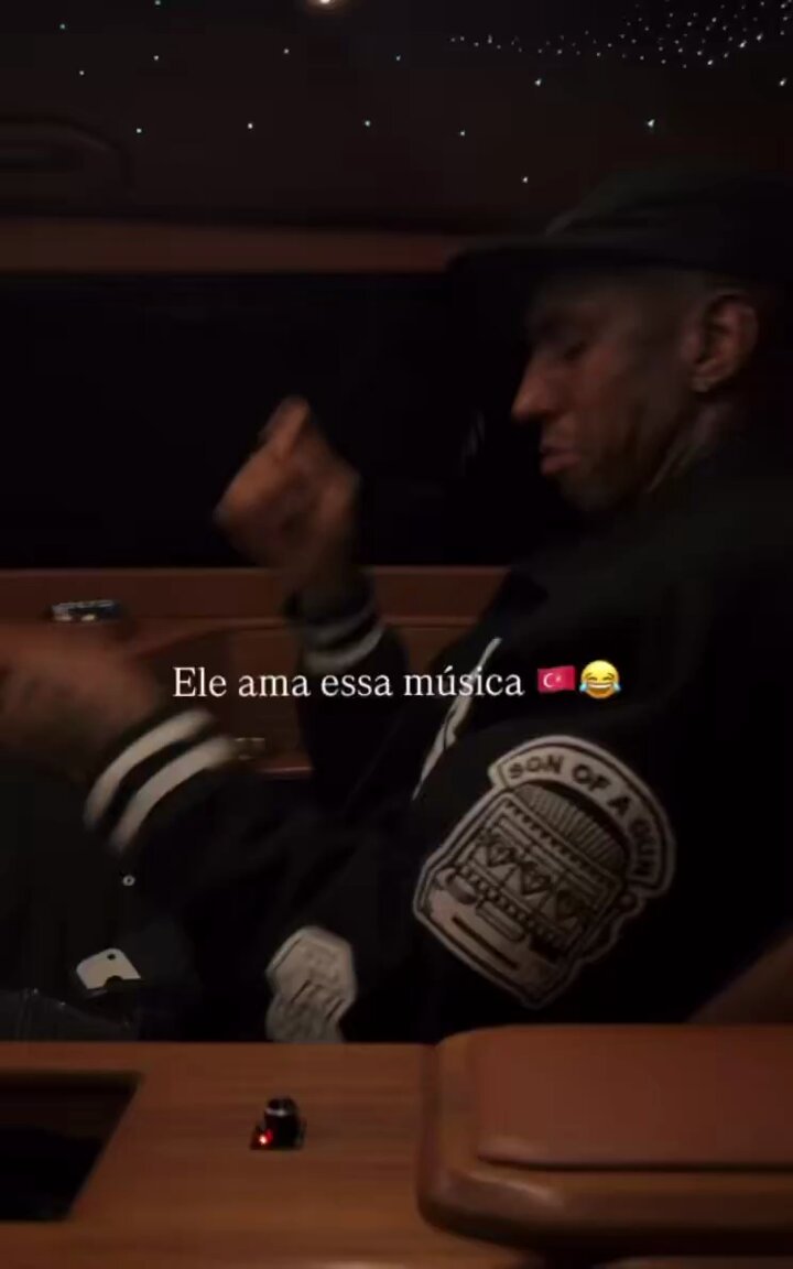 Anderson Talisca, Sezen Aksu'nun 'İkili Delilik' Şarkısını Seslendirdi