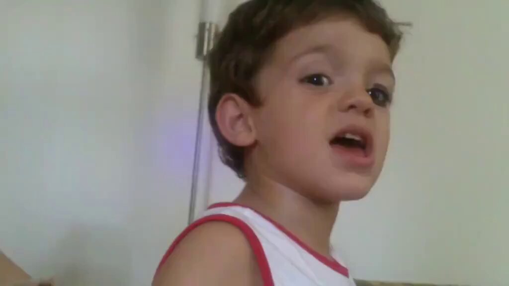 Mattia Ahmet'in Küçüklük Videosu Sosyal Medyada Gündem Oldu