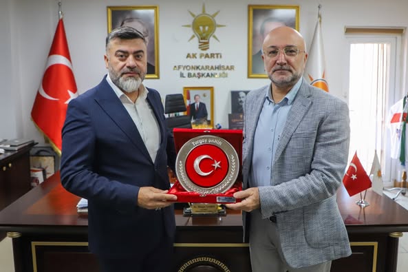 AK Parti Afyonkarahisar'da Muhtarlarla İstişare Toplantısı Düzenledi
