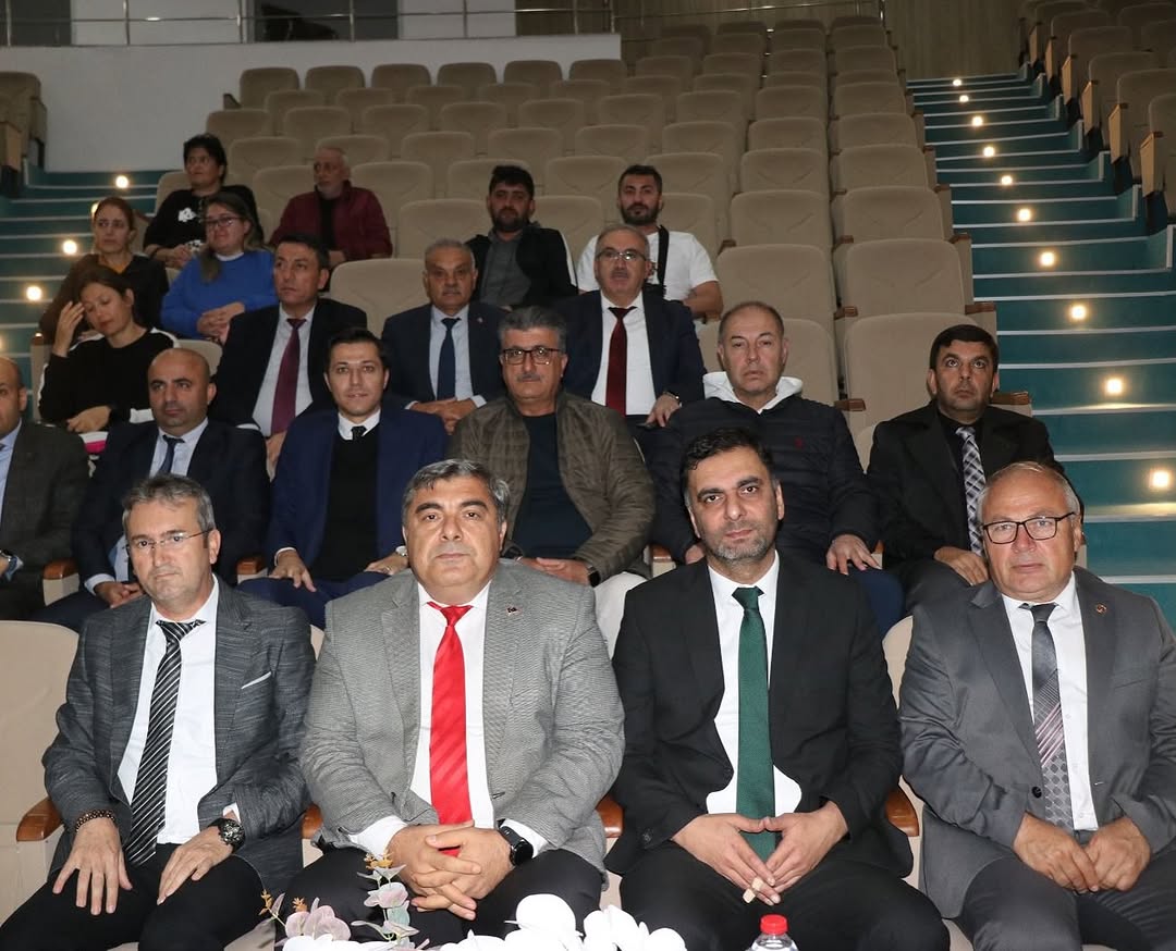 Afyonkarahisar'da Okul Sporları Sezonu Öncesi Önemli Toplantılar Yapıldı