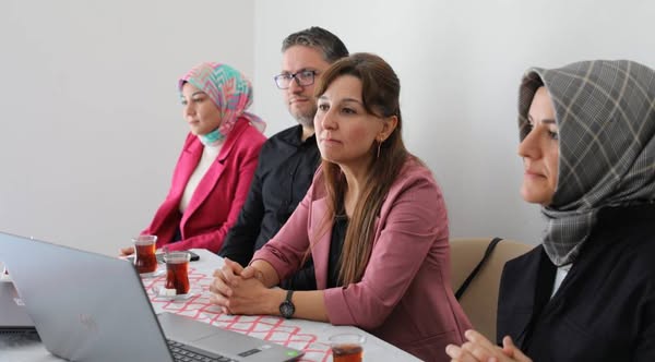 Afyonkarahisar'da Emzirme Haftası'nda Anne ve Bebek Sağlığına Yönelik Farkındalık Eğitimleri