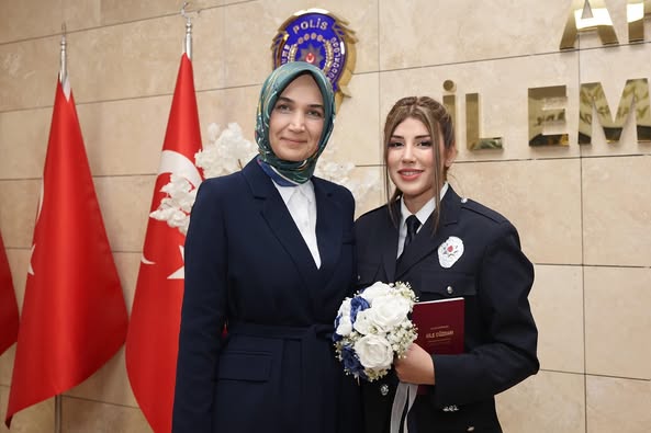 Afyonkarahisar'da Polis Memuru ile Bando Binbaşısının Nikah Töreni