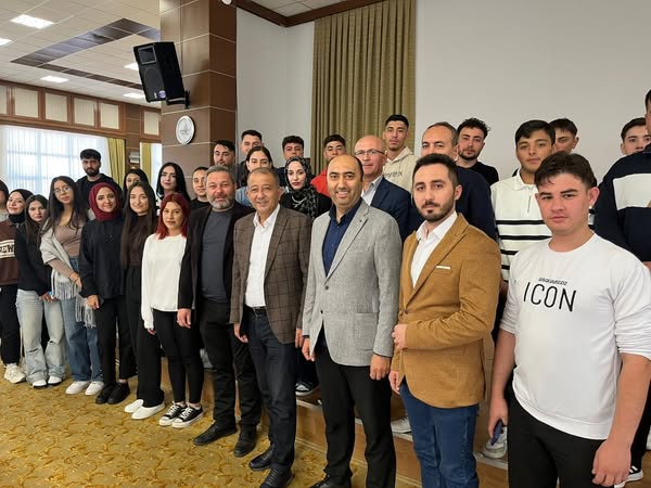 Başmakçı MYO Öğrencileri Sigorta Sektörü Temsilcileriyle Buluştu