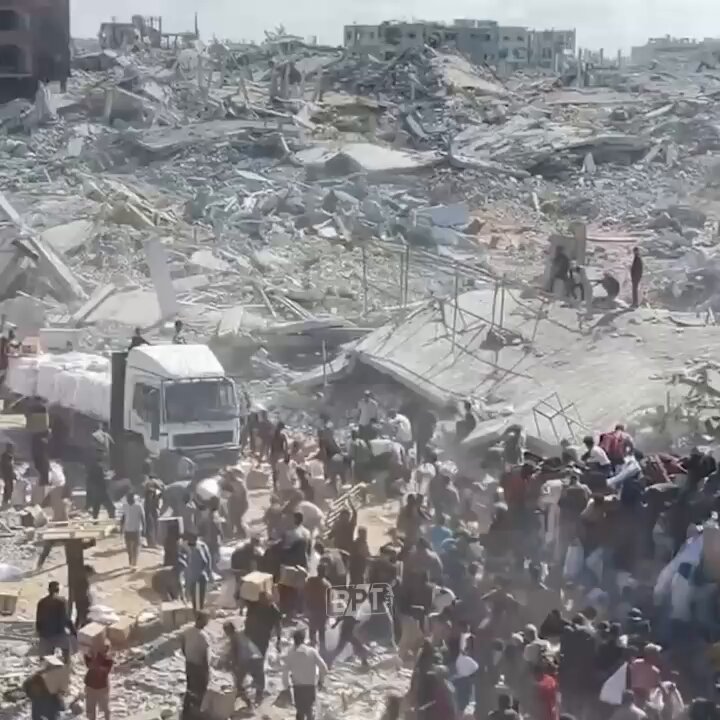 Gazze'ye Ateşkes Sonrası İlk İnsani Yardım Tırları Ulaştı