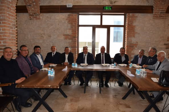 İYİ Parti Emirdağ'da Hakan Kuş'un Başkanlığında Güven Tazeledi