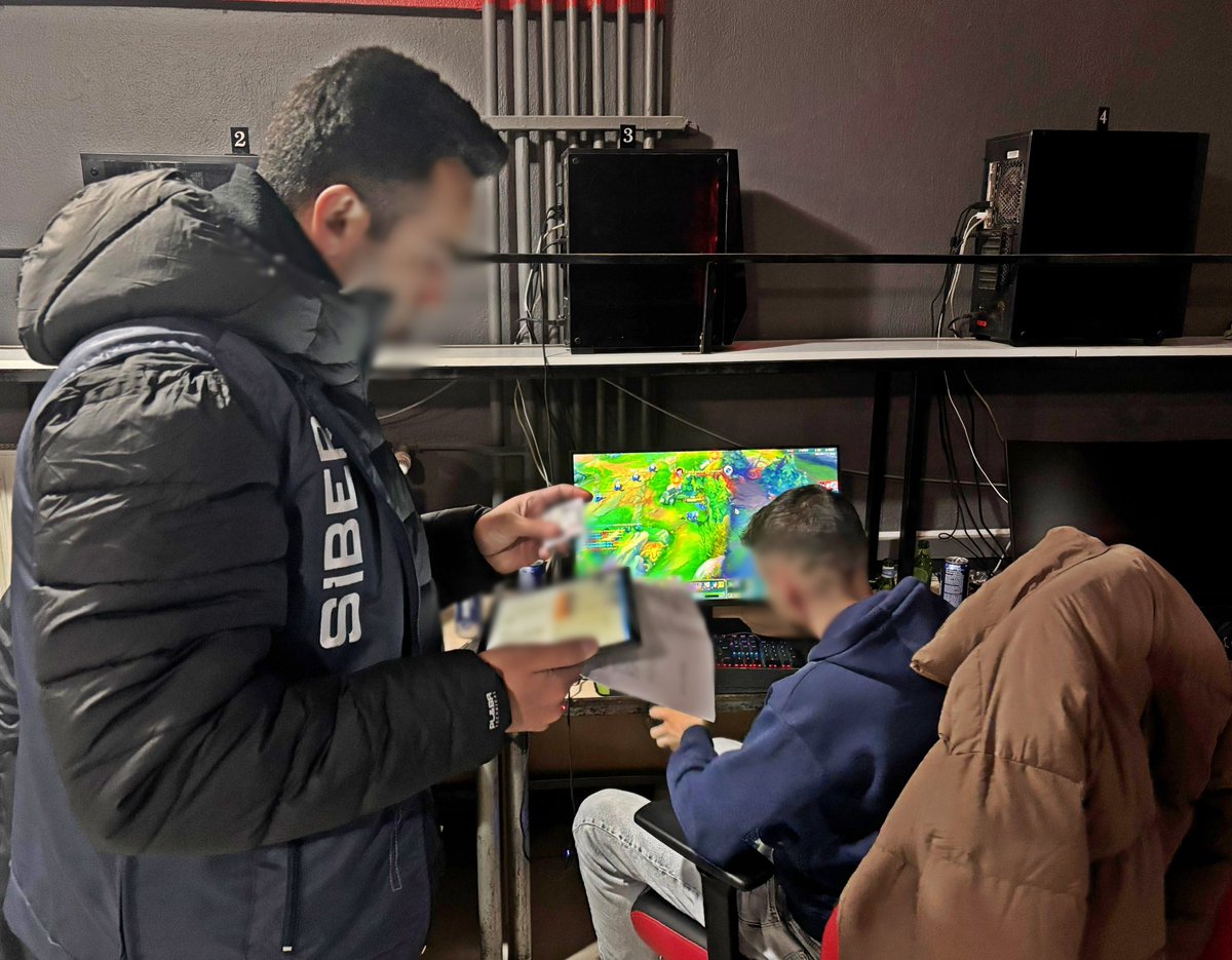 Afyonkarahisar'da Yasa Dışı Bahis ve Kumar Operasyonu: 438 Kişi Kontrol Edildi