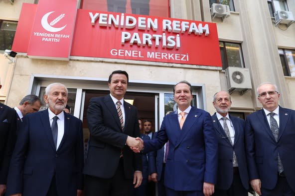 Saadet Partisi Afyonkarahisar İl Başkanı Mahmut Arıkan, Fatih Erbakan'ı Ziyaret Etti