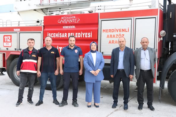 İscehisar Belediyesi'ne 24 Metrelik İtfaiye Aracı Hibe Edildi