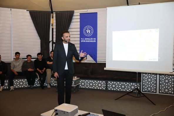 Afyonkarahisar'ın Ekonomik Potansiyeli Gençlere Anlatıldı