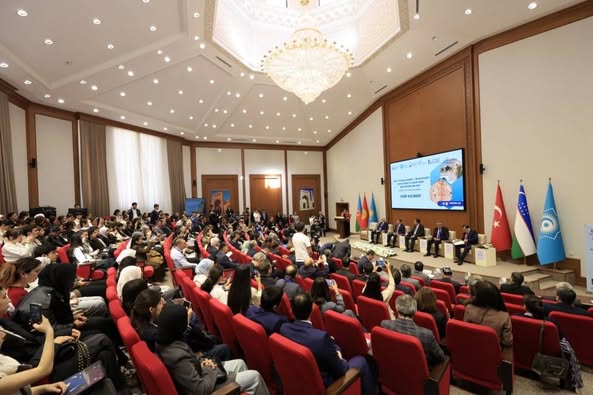 AFSÜ Rektörü Aslan, Özbekistan'da Türk İslam Dünyası Sempozyumu'na Katıldı