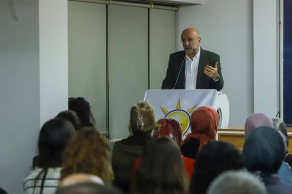 AK Parti Afyonkarahisar'da Teşkilat Toplantısı ve Eğitim Programı Düzenlendi