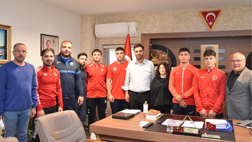 Afyonkarahisarlı Genç Sporcular Balkan Şampiyonası'ndan 9 Madalyayla Döndü