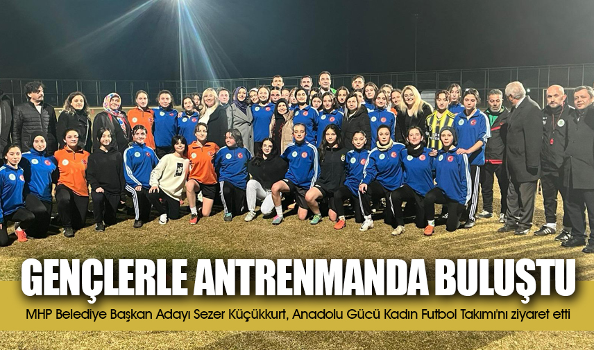 Gençlerle antrenmanda buluştu
